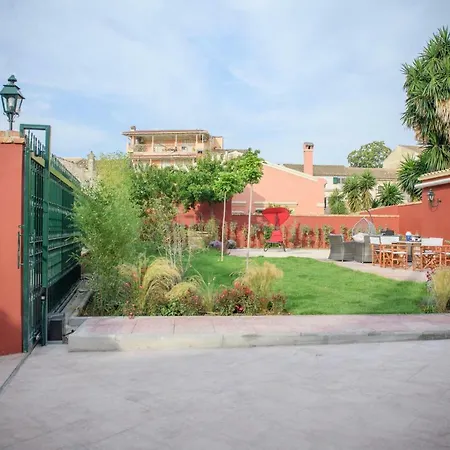 Nitsa Villa *