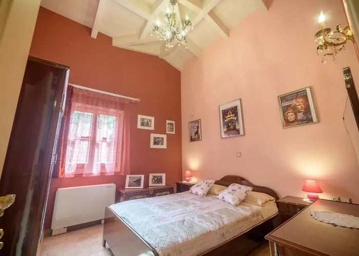 Nitsa Villa