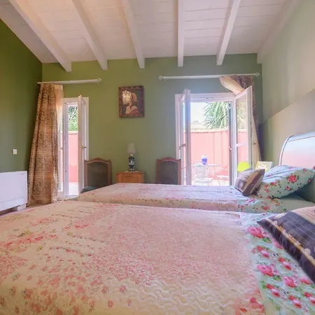 فيلة Nitsa Corfu (city)